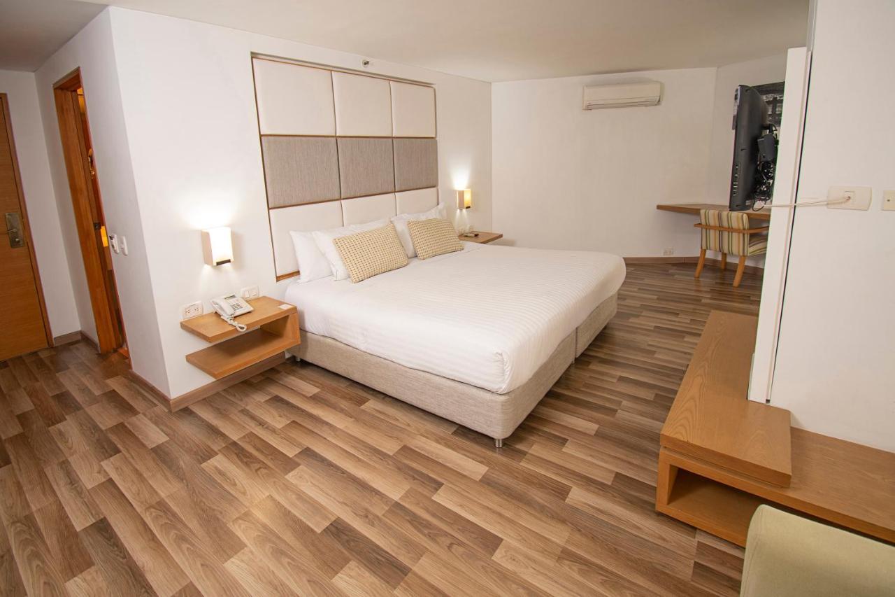 Hotel Cosmos Cali Extérieur photo